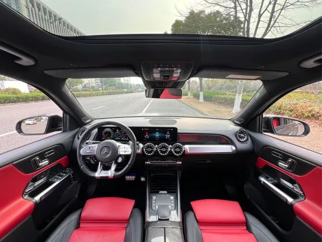 Mercedes-Benz GLB AMG — Фото автомобиля 10