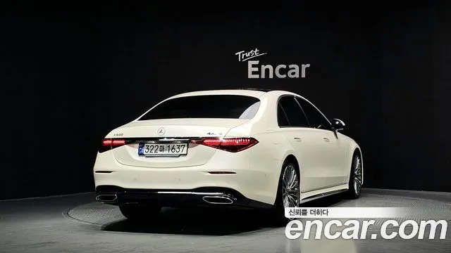 Mercedes-Benz S-Class — Фото автомобиля 2