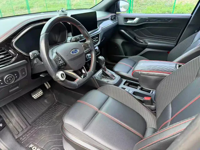 Ford Focus — Фото автомобиля 7