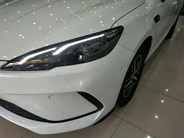BYD Seal 05 DM-i — Фото автомобиля 23