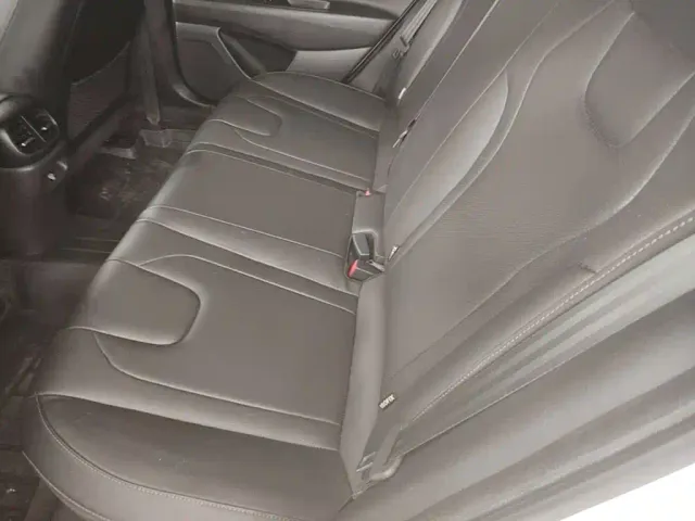 Hyundai Elantra — Фото автомобиля 16