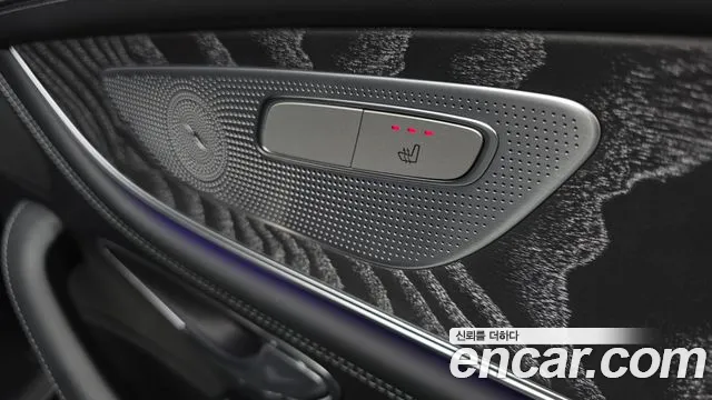 Mercedes-Benz AMG GT 4 двери 43 4MATIC+ Dynamic — Фото автомобиля 19