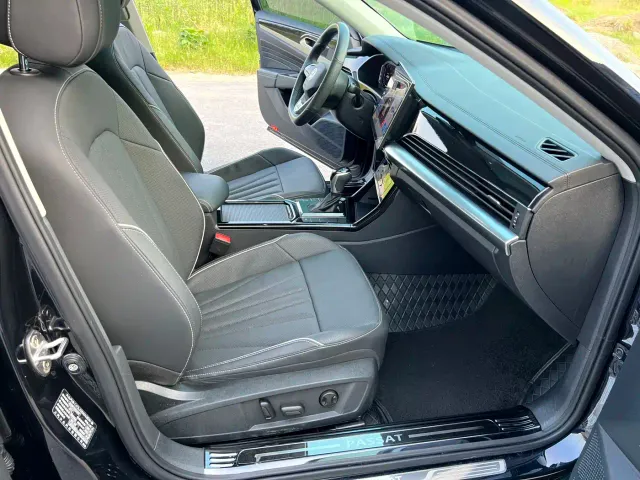 Volkswagen Passat — Фото автомобиля 16