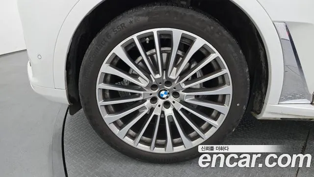 BMW X7 — Фото автомобиля 5