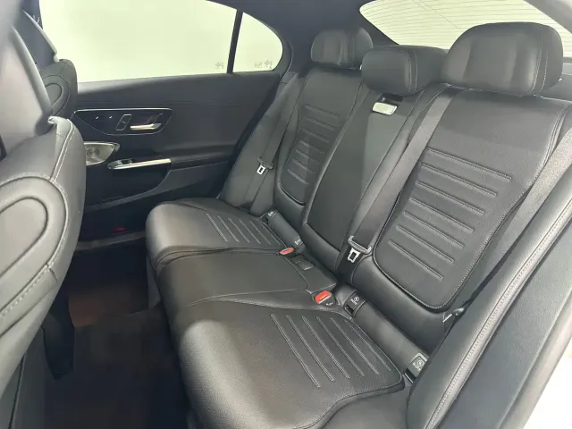 Mercedes-Benz C-Class — Фото автомобиля 17