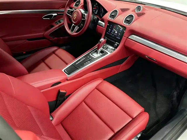 Porsche 718 — Фото автомобиля 8