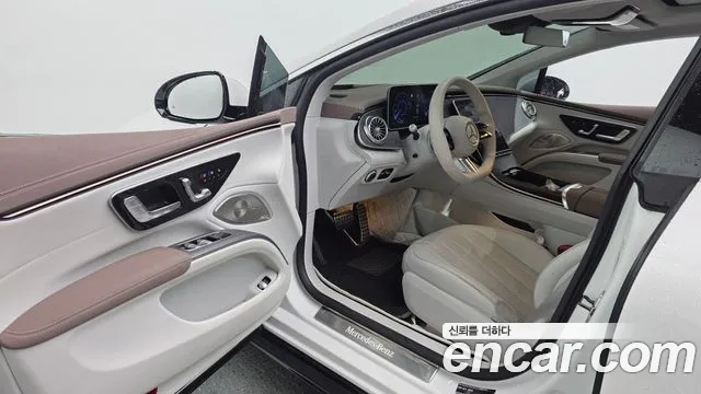 Mercedes-Benz EQS — Фото автомобиля 10