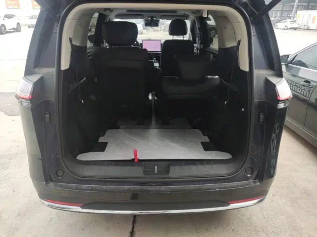 GAC Trumpchi E8 — Фото автомобиля 18