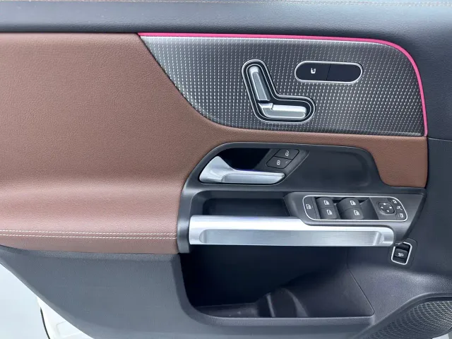 Mercedes-Benz GLB-Class — Фото автомобиля 7