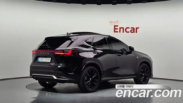 Lexus NX NX450h+ 2nd Gen — Фото автомобиля 2