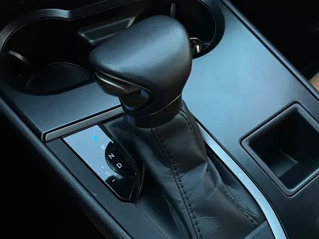 Lexus UX — Фото автомобиля 19