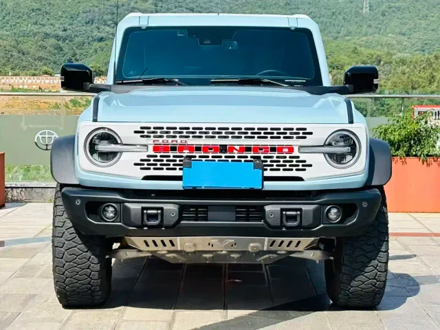 Ford Bronco — Фото автомобиля 2