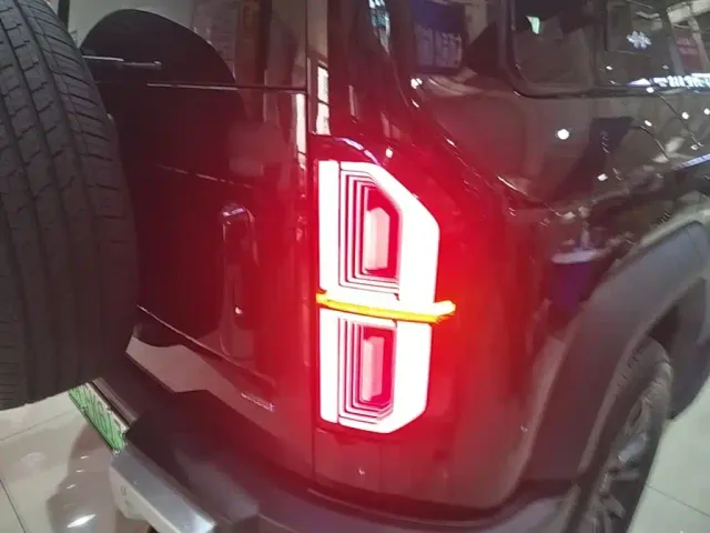 BYD FangChengBao Leopard 5 — Фото автомобиля 7