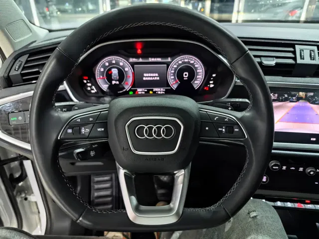 Audi Q3 — Фото автомобиля 12