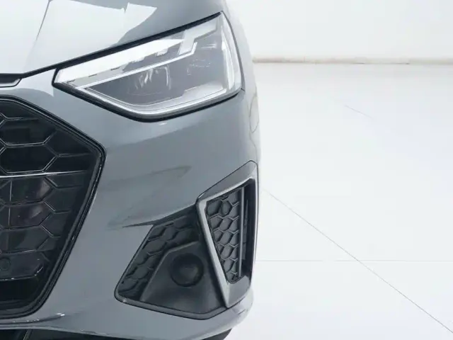 Audi A4L — Фото автомобиля 10