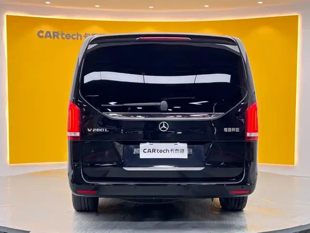 Mercedes-Benz V-Class — Фото автомобиля 4