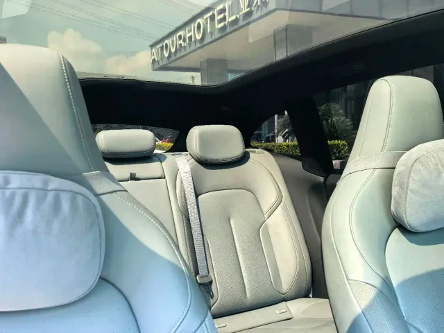 Nio ET5 Touring — Фото автомобиля 8