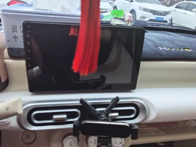 Wuling Hongguang Mini EV — Фото автомобиля 13