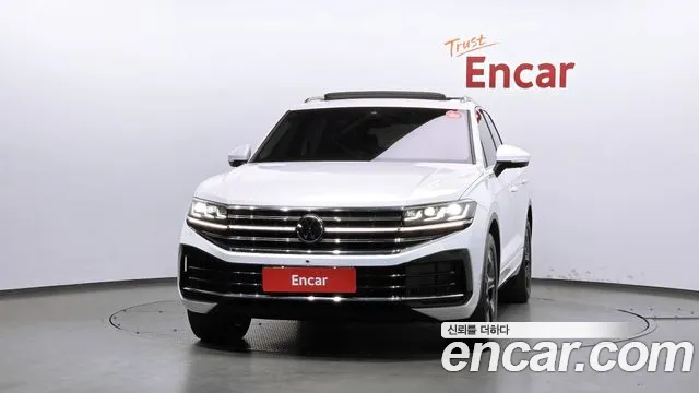 Volkswagen Touareg 3rd Gen — Фото автомобиля 3