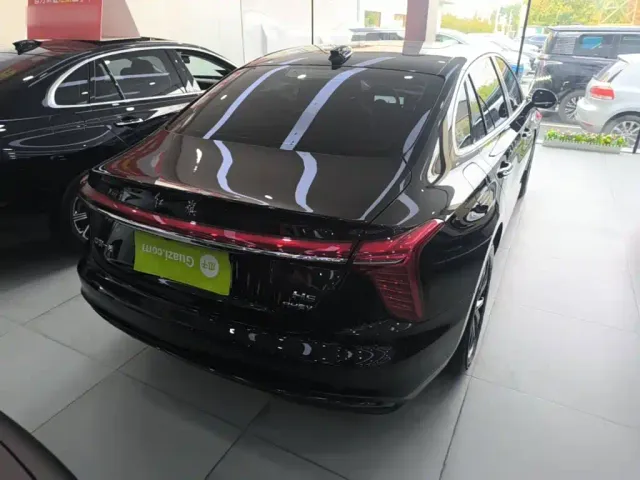 Hongqi Hongqi H5 PHEV 2025 130 Super Hybrid Edition — Фото автомобиля 6