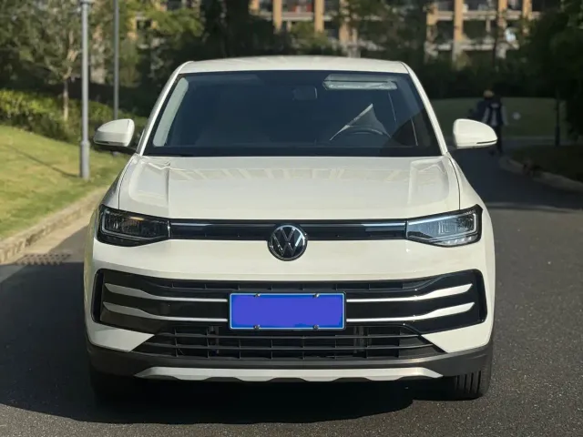 Volkswagen Tharu — Фото автомобиля 2