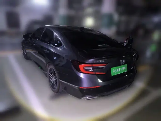 Honda Accord — Фото автомобиля 4
