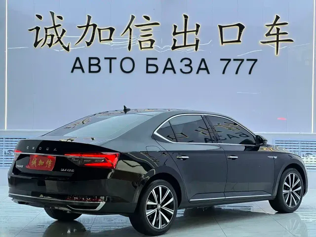 Skoda Superb — Фото автомобиля 4