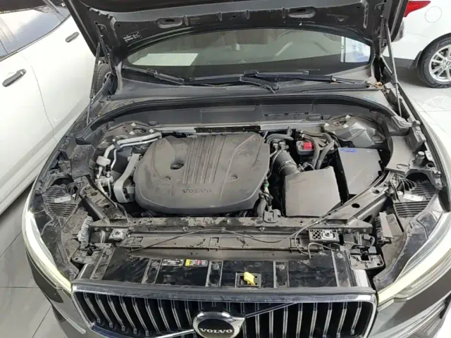 Volvo XC60 — Фото автомобиля 19