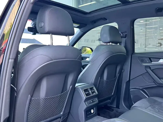 Audi Q5L Sportback — Фото автомобиля 14