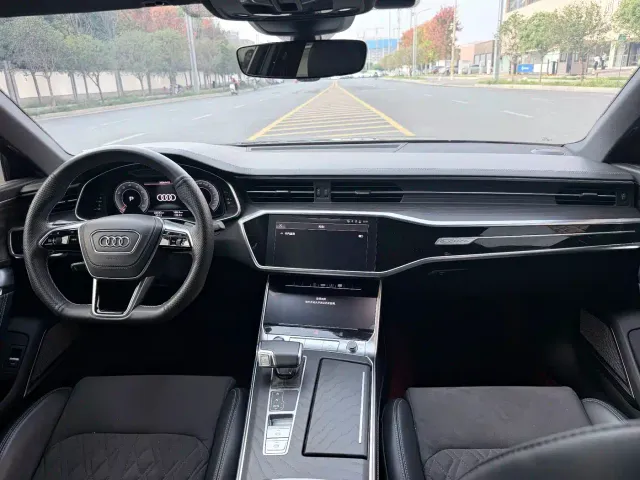 Audi Audi A6L 2024 55 TFSI quattro Exclusive Dynamic — Фото автомобиля 4