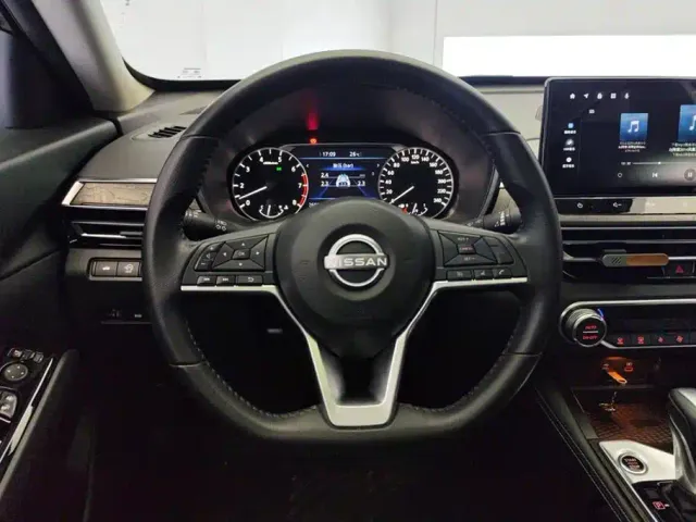 Nissan Teana — Фото автомобиля 15