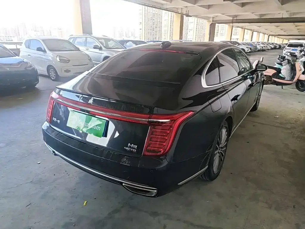 Hongqi Hongqi H9 2022 2.0T Smart Connect Flag Enjoy Edition — Фото автомобиля 4