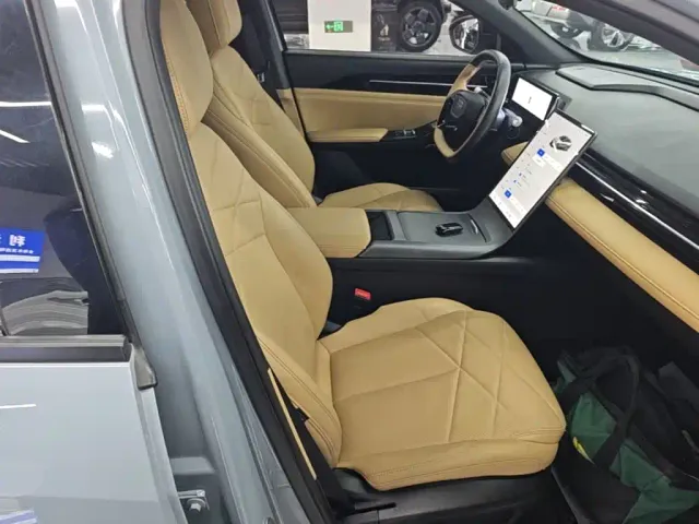 Geely Galaxy L6 — Фото автомобиля 24