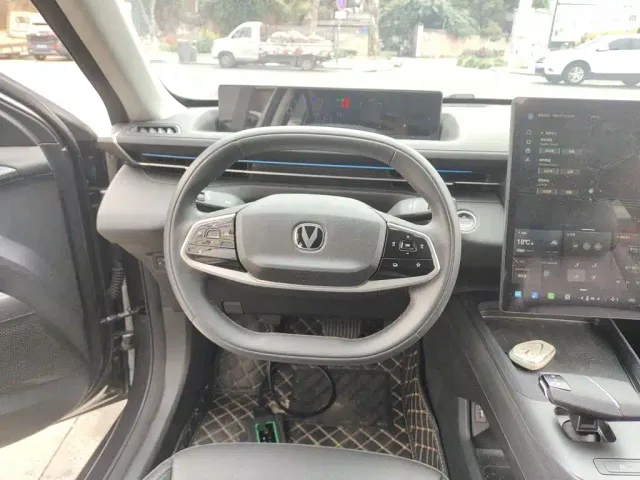 Changan Lamore — Фото автомобиля 6