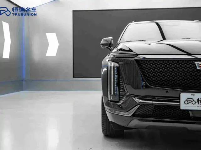 Cadillac XT5 — Фото автомобиля 8