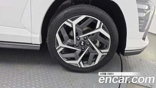 Hyundai Kona Kona (SX2) Бензин 1.6 турбо 2WD — Фото автомобиля 16