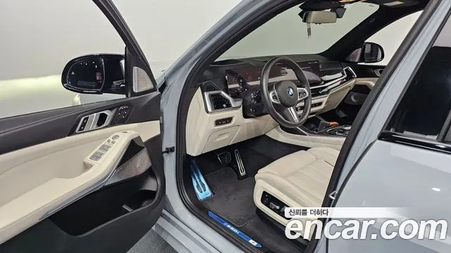 BMW X7 — Фото автомобиля 10