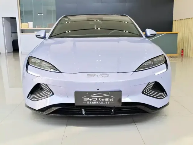 BYD Seal — Фото автомобиля 2