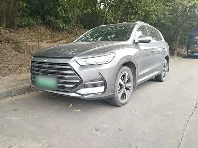 Фотография автомобиля — BYD Song Pro