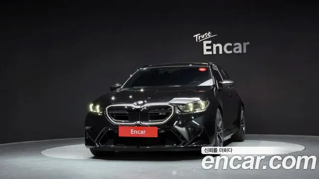 BMW M5 — Фото автомобиля 3