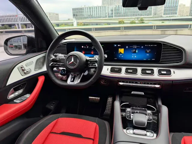 Mercedes-Benz GLE-Class AMG — Фото автомобиля 3