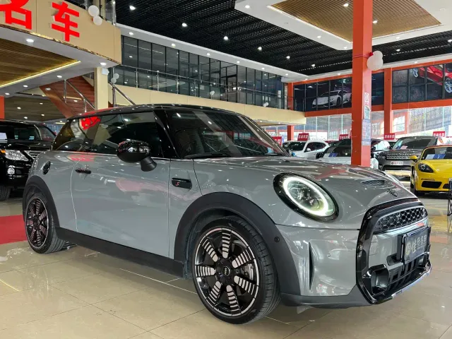 MINI Hatch — Фото автомобиля 3