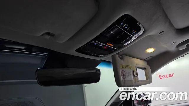 Hyundai Grandeur Grandeur (GN7) 2.5 Бензин 2WD — Фото автомобиля 23