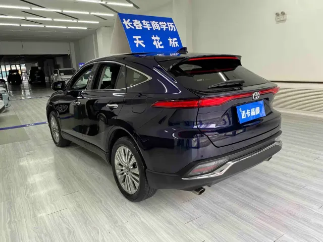 Toyota Harrier — Фото автомобиля 15