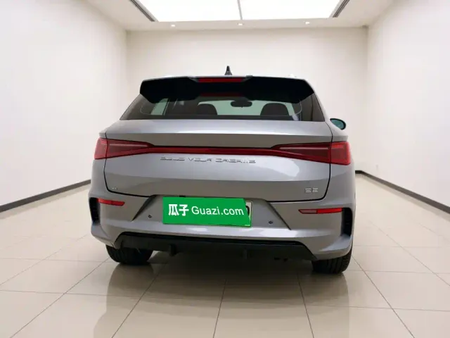 BYD e2 — Фото автомобиля 5
