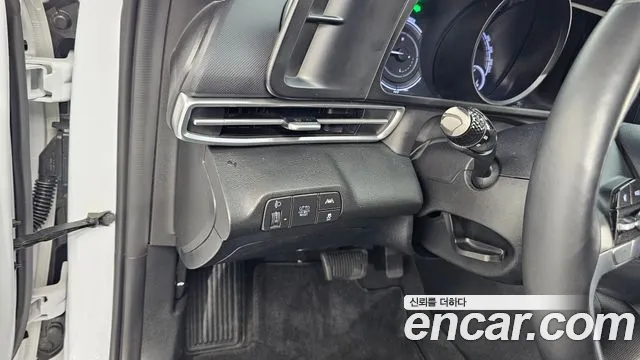Hyundai Avante CN7 — Фото автомобиля 17
