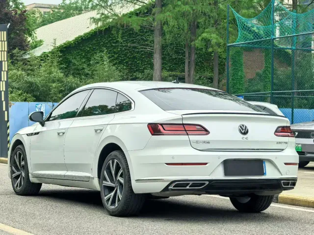Volkswagen FAW-Volkswagen CC 2025 330TSI Dazzling Shared Edition — Фото автомобиля 7