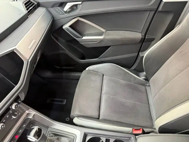 Audi Q3 — Фото автомобиля 13