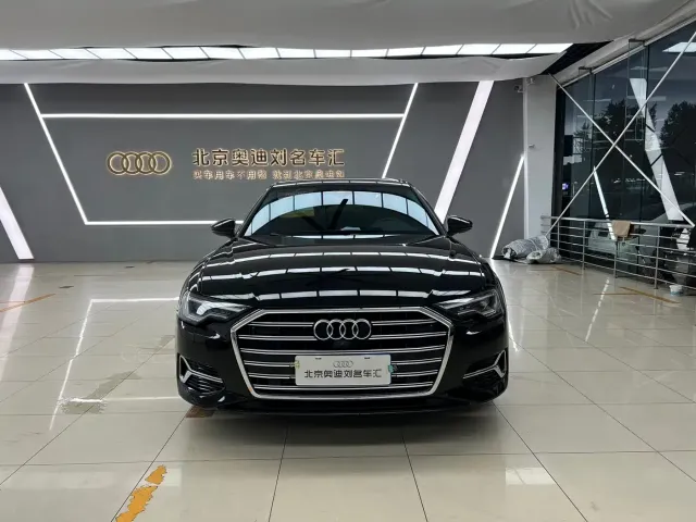 Фотография автомобиля — Audi A6L