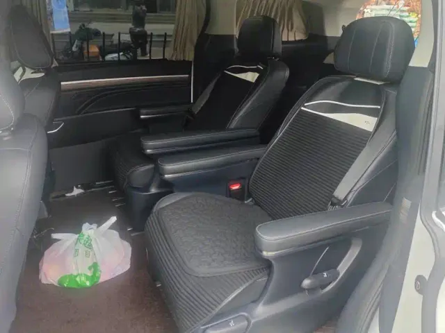 GAC Trumpchi M8 — Фото автомобиля 11